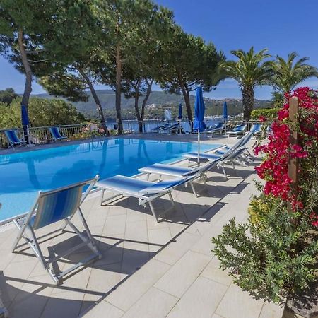 Ferienwohnung Il Porto Trilocale Nr.7 Porto Azzurro Exterior foto