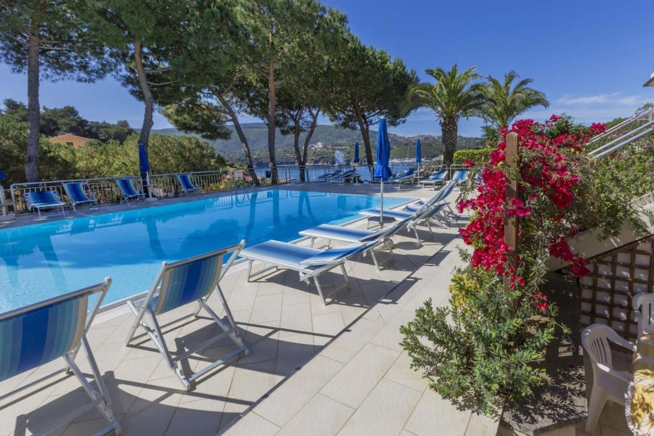 Ferienwohnung Il Porto Trilocale Nr.7 Porto Azzurro Exterior foto