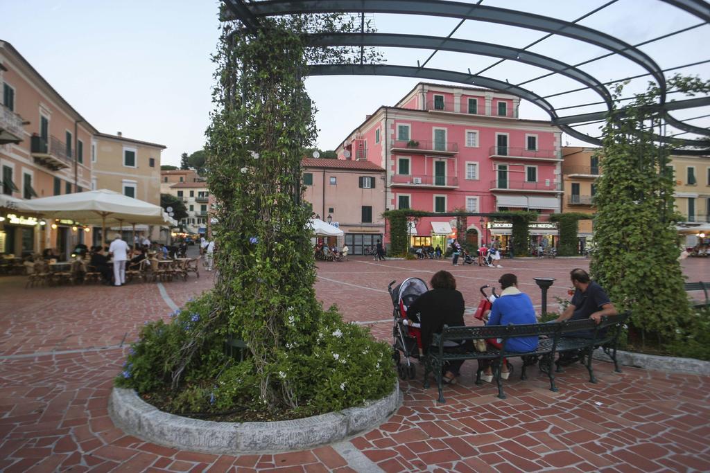 Ferienwohnung Il Porto Trilocale Nr.7 Porto Azzurro Exterior foto